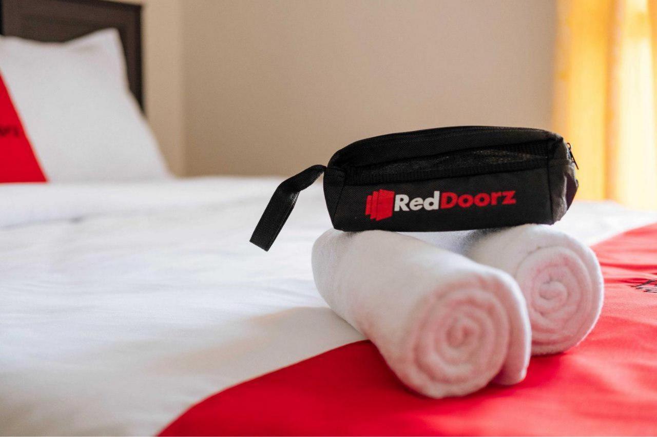 Hotel Reddoorz Syariah Near Rs Harapan Bunda Banda Aceh Geutieue Exterior foto